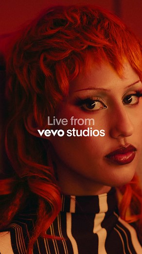 Live Performance of '24 Hours' at Vevo
