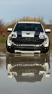 Tohle auto vás prostě bude bavit 😎 Ford Ranger Raptor nově v naší nabídce! 🔥 #auto #esa #autoesa #ford #ranger #raptor #fordrangerraptor | Auto ESA