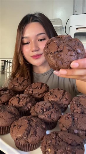 Delicious Classic Chocolate Muffin Recipe