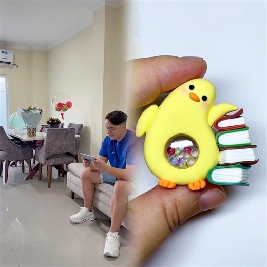 When your cousin wants to play with you but you love Free Fire 😂