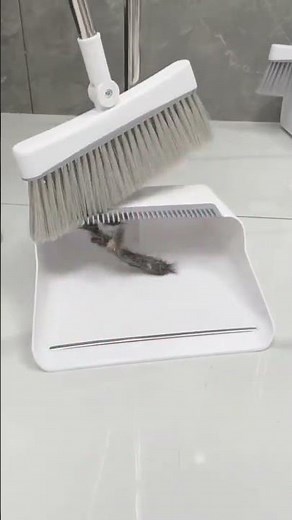 Clean your house faster with the 2-in-1 smart broom - No need to bend over when sweeping.