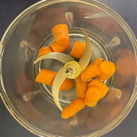 Fresh Food : Good Nutrition : Great Results - #neophema #neophemasplendida #nutrition #scarletchestedparrot #mutations #scarletchestedparakeet #parrot #parakeet #birdsofinstagram #parrotsofinstagram #splendid #splendidparakeet #birds #parrotsoftheworld #grassparakeet #parkieten #glanzsittich #splendidparkiet #glansparkiet #periquitoesplendido #parkiet #grassittiche #esplendido #birdbreeding #neophemabreeder #birdkeeping #aviculture #aviary #aviarybirds #aviary89 | Aviary : 89