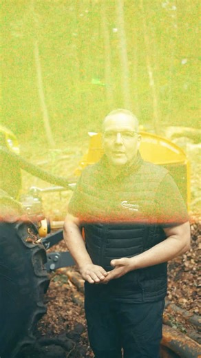 Agravis Saltenbrock is proud to present the TimberMAX T8 mounted on a Arion 660 Claas Tractor. Safety, versatility and performances unmatched. Thanks to Frank Schmidt and his colleagues for the great team work. | TimberMAX