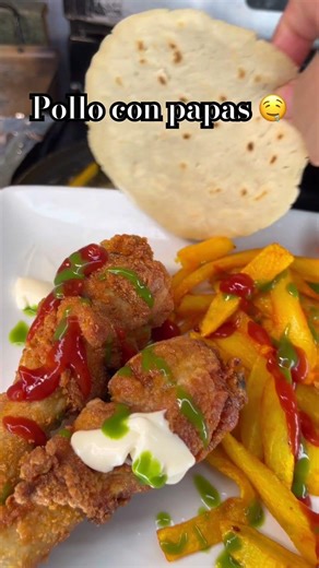 Pollo con papas, quienes le gustan este platillo? #cocina #sueñoamericano