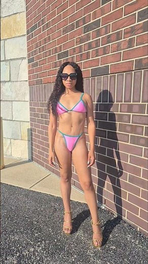 Bikini Babe! 💚☀️💗 // Bikini Fashion Show
