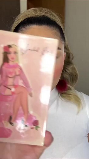 Neutral glam with a pop of red makeup tutorial by @@mimy_makeup using our Spoiled Brat Contour palette, 9 piece brush set, and Trick or Treat palette ✨ Link in bio to shop products. #spoiledlipscosmetics #followformore #makeuptutorial #popofred #neutralglam #glittermakeup #glittereyeshadow #eyeshadowtutorial | Spoiled Lips cosmetics