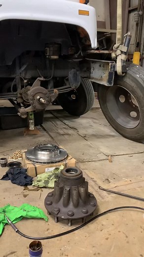 #dieseltechnician #dieselmotion #dieselmechanic #lincolntech #thanksgiving | Tez Tezz