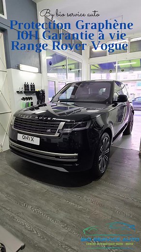 Range Rover Vogue Protection Graphène 10H N1 Garantie à vie Onyx Coating made 🇩🇪 avec effet miroir Carrosserie, Jantes, Vitres et cuir ☑️ Un effet hydrophobe sur la carrosserie ☑️ Un superbe effet miroir sur la carrosserie ☑️ Facilite le nettoyage. ☑️ Une résistance aux micros rayures inégalées ☑️ Une résistance à la corrosion ☑️ Une protection de la carrosserie contre les UV. ☑️ Permet d'enlever facilement les graffitis, la peinture industrielle et le goudron. Devis sur simple demande possibi