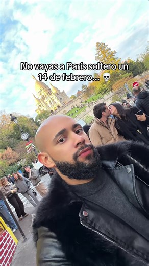 Si me tocó ver esto a mí, a ti también te toca verlo. Feliz San Valentín. .❤️‍🩹🤡 Nota: Yo solo quería un video aesthetic con el edificio de fondo, pero creo que ella marcó territorio.🤣 #SanValentin #14DeFebrero