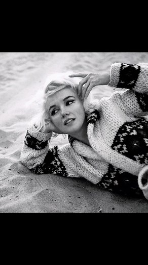 #marilynmonroe #beautiful #tiktok #fyp Marilyn’s last professional photo shoot taken by George Barris on July 13th 1962 at Santa Monica Beach 🤍🤍🤍🤍