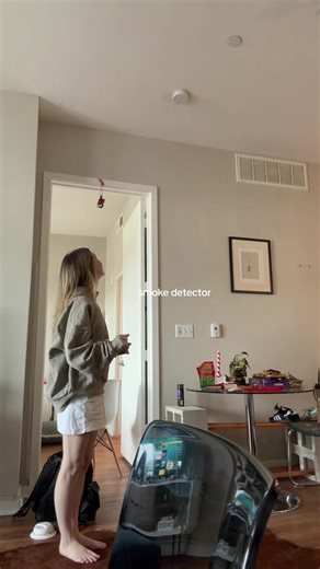 slept with this chirping at me for the entire night…. good thing i have my Loop Sleep Ear Plugs 💀🏡🫧 #smokedetector #nosleep #justagirl