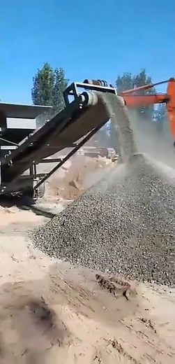 Small portable stone crushers stone crusher plant,200tph primary concrete rock mobile stone crusher