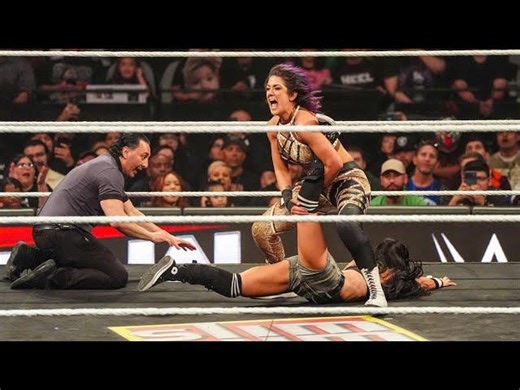 Laynie Luck vs Zena Sterling - WWE Evolve Women s Match . #wweevolution #wweevolve . #wwenxt #viral | Evode Abimana