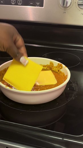 Cooking chilli cheese dogs 🌭 #dinner #fyp #fypシ | Chilli Cheese Dog