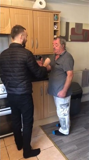 EXPLODING WALLET PRANK