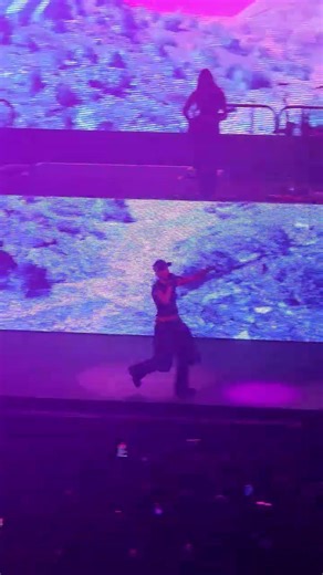 Halsey: Back To Badlands 4 Hammerstein Ballroom @ Manhattan Center #halsey #newyork #newyorkcity #ny