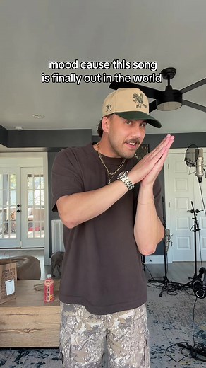 Y’all like this one chat? #newmusic #countrymusic #ontour #minetomiss #morganwallen