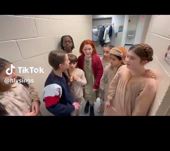 Annie Cast Performance of 'Raise Your Ya Ya Ya'