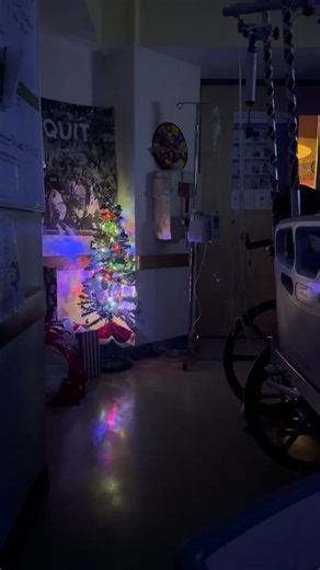 Thomas W. Hawthorne III on Instagram: "I put some new batteries in the Christmas tree lights and in the football lights that are hanging on T3s bed 🎄🤗"