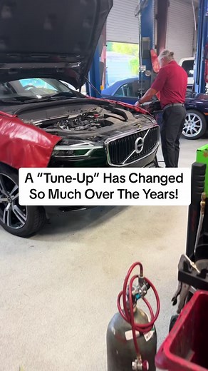 We get this call so much so we felt we should show what it looks like today.. #tuneup #mechaniclife #mechanic #technician #autorepair #volvo #honda #jeepwrangler #jeep #lincoln #cartok #car #viral #fyp #foryou