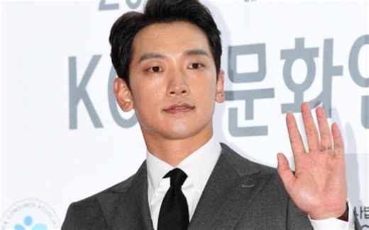 Rain reveals worsening health condition, seeks hospital treatment for neck and back pain