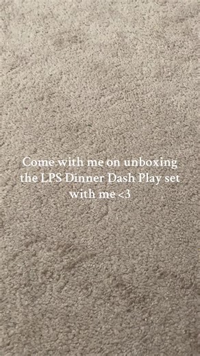 Unboxing the LPS Dinner Dash Play Set Experience