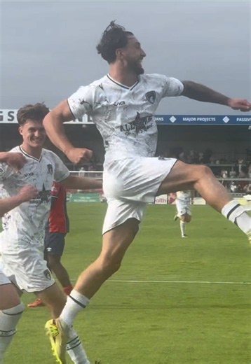 Hulbert hits it home! (Weston-super-Mare AFC 1-0 Dagenham and Redbridge AFC) #westonsupermare #nationalleaguesouth #nonleaguefootball #dagenhamandredbridge #goal