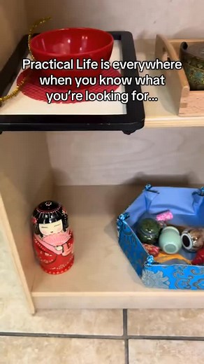 This Practical Life coin box activity is always a crowd favorite in our Montessori classroom! The children carefully open each box, drop in the coins one by one, and close it with intention—building fine motor control, sequencing skills, and real-world independence one satisfying clink at a time. It’s hands-on learning with real purpose—just the way Practical Life is supposed to be. #Montessori #MontessoriAtHome #MontessoriMom #MontessoriTeacher #PracticalLife #PreschoolActivities #PreschoolTeac