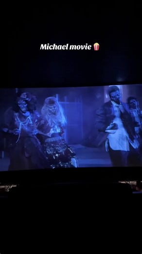 When Halloween is ur fav holiday 🎃 #michaeljackson #movie #thriller #opening #fypシ゚viral