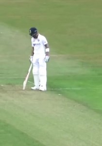 345K views · 4.4K reactions | Virat Kohli attempts Joe Root's bat-balancing 'magic' trick  #ViratKohli | Green Team | Facebook