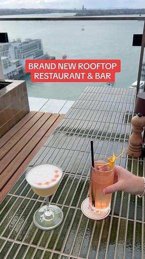 Experience the Best Rooftop Restaurant and Bar in Queen Street