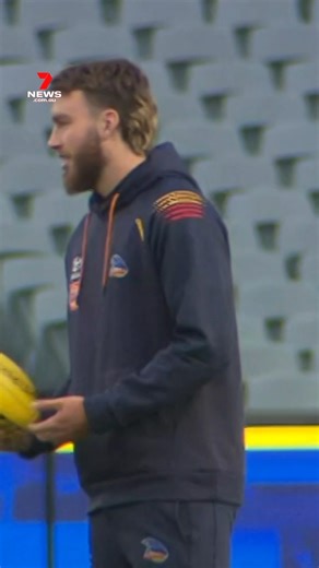 9.3K views · 35 reactions | 7NEWS is inside Adelaide Oval for the final word as the Crows try to turn the Saints into sinners. Watch Adelaide v St Kilda LIVE and FREE on Channel 7. #7NEWS | 7NEWS Adelaide | Facebook