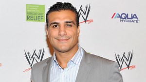 Alberto Del Rio Talks the Importance of WWE in India, CWC Competitor Talks Pressure of Representing France (Video), Mandy Rose Video