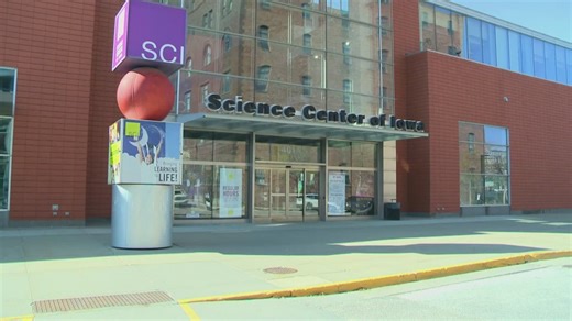 Science Center of Iowa hosts AI discussion