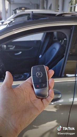 Unlocking Your Car with a Smart Key - Mercedes C300 Global Unlock Guide