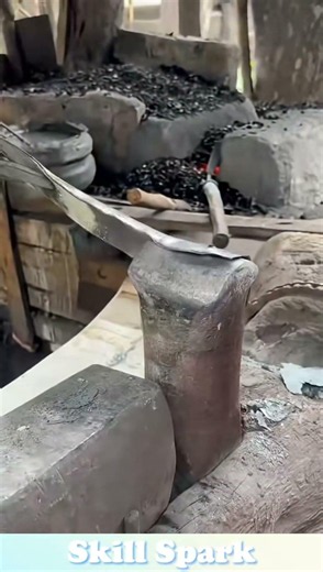 Traditional Hand Forging of Farm Tools #craft