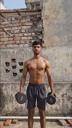 How to do Dumbbell Curls Correctly | Fix Your Form Today! 🎯 #BicepGrowth #WorkoutTechnique