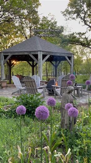 6.1K views · 9.3K reactions | Welcome to retired life in our country home and garden. As the landscape changes from brown to green, the reminders of why we chose a retired life at home are slowly returning…peace, quiet and flowers. My happy place. Let garden season take over!!! 殺 Cheers to retired life, and as alway, happy gardening! X Penny | Penny Pennington Weeks | Facebook