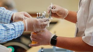 When Might Phase 1C of COVID Vaccinations Begin in Illinois? Here's What Pritzker Said