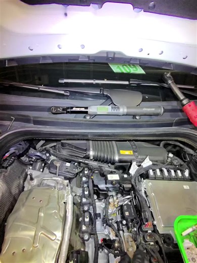 M256 cylinder 6 spark plug/coil removal #mercedes benz #snapon #matcotools #rayban #mechanic Tools used for this job [ ] Mini Snap on pliers 44ACF - [ ] ICON HOOK SET - [ ] 1/4 matco wrench mc82k - [ ] 1/4 matco Rachet wrench 7grcxl82 - [ ] 8mm matco swivel cr-mo - [ ] 1/4 rachet afr68lfm - [ ] 1/4 extension set - [ ] 1/4 extension swivel set aux6 - [ ] E8 torx a8xv - [ ] 3/8 locking extension set - [ ] Spring loaded universal joint busl2 - [ ] Mercedes spark plug socket msp1412u - [ ] Snap on t