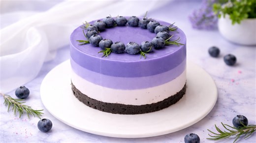 How to make blueberry lavender layer cake