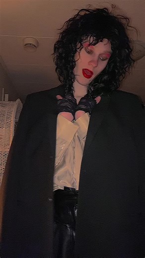 Exploring 80s Fashion and Style Trends