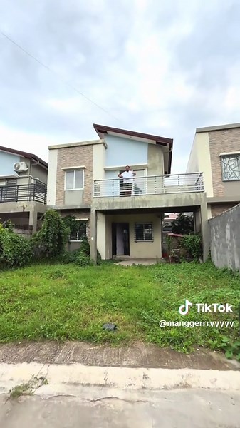 BANK PAY-OFF HOUSE AND LOT FOR SALE in Cavite