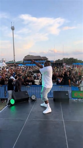 TmanXpress performing Ebasini live!!!😤🔥 | Piano Connect