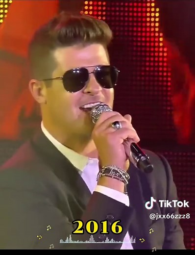 Robin Thicke - Blurred Lines 🕺🏻 #robinthicke #blurredlines #popmusic #musicvideo #videoclipe