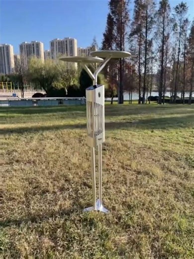 T2 Max solar-powered mosquito killer