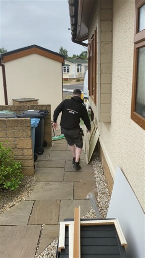 2.7K views · 12 reactions | We can remove your doors and drawers, wrap your surfaces and then replace the freshly wrapped doors for a flawless finish ✨勇 #kitchenwrap #kitchenwrapping #homedecor #kitchendesign #smallbusiness #asmr | Kitchen WrapCo. | Facebook