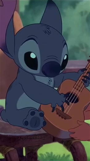 Stitch Aesthetic: Cute Moments & Beach Fun