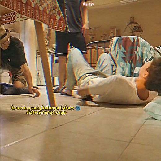 Stay With Me: Kisah Cinta di Antara Dua Saudara