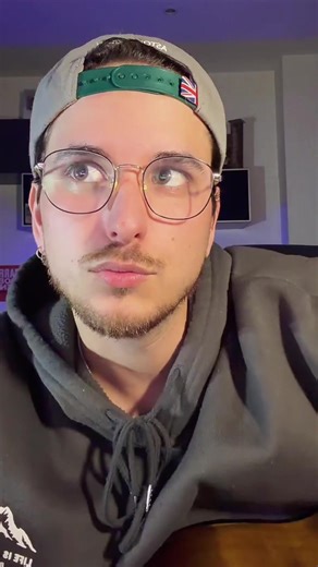 Live Performance of Sting's 'Englishman in New York'